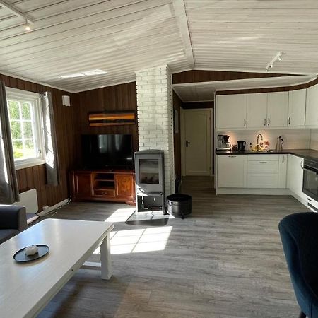 Stor Hytte I Olderfjord Villa Russenes Exteriör bild