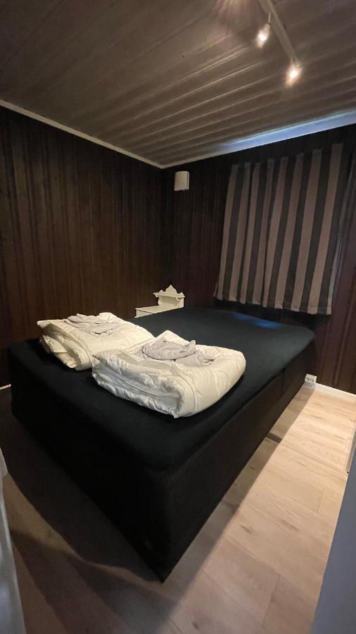 Stor Hytte I Olderfjord Villa Russenes Exteriör bild