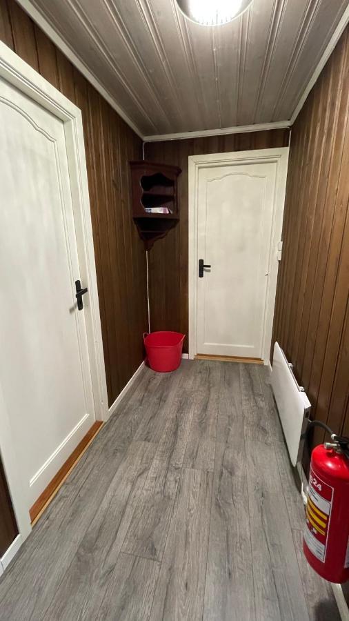 Stor Hytte I Olderfjord Villa Russenes Exteriör bild